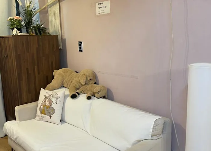 Gangnam Reasonable Price House Апартаменты