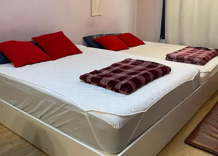 Апартаменты Gangnam Reasonable Price House Сеул