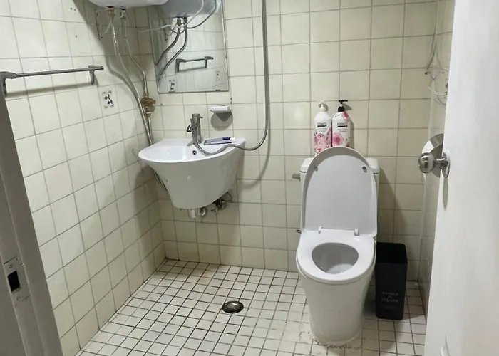 Апартаменты Gangnam Reasonable Price House