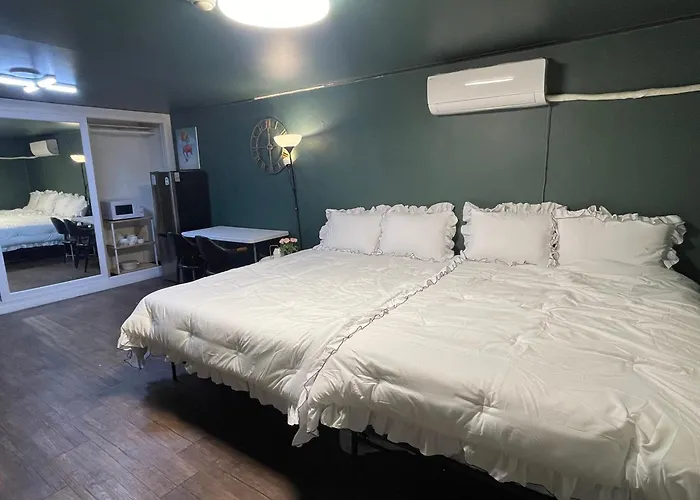 Gangnam Reasonable Price House *